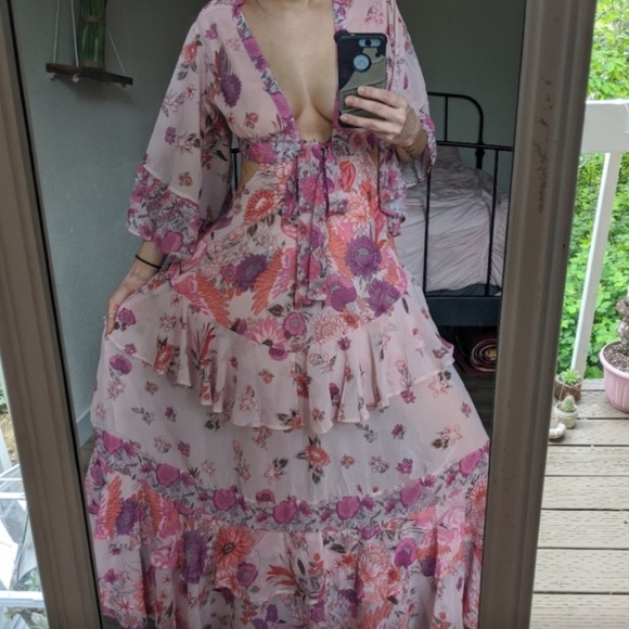 Open Back Ruffle Flamingo Gown - Picture 3 of 7